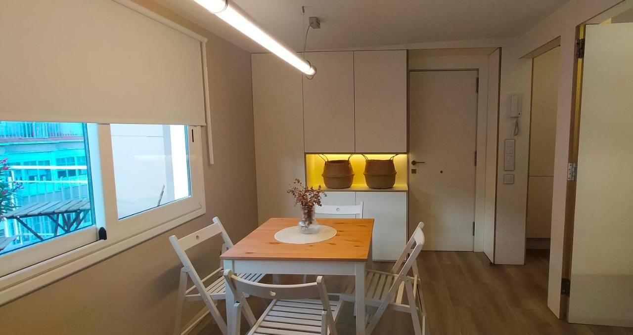 Appartamento Loft Con Terraza En El Centro De Santiago De Compostela Vutco 07320 Esterno foto